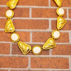 18 inch, Vintage White Faux Pearl Triangle Pizza Necklace - W27